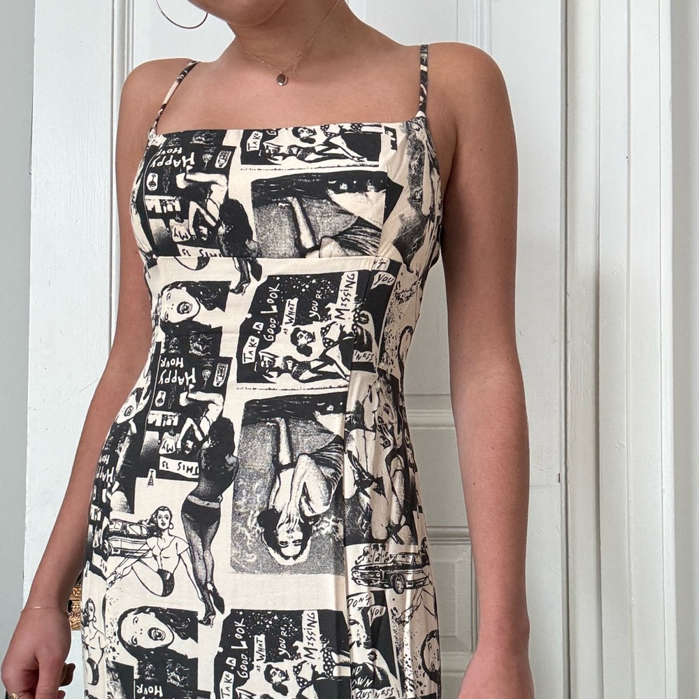 Reformation Black and White Liya Midi Dress Comic Print size 10.